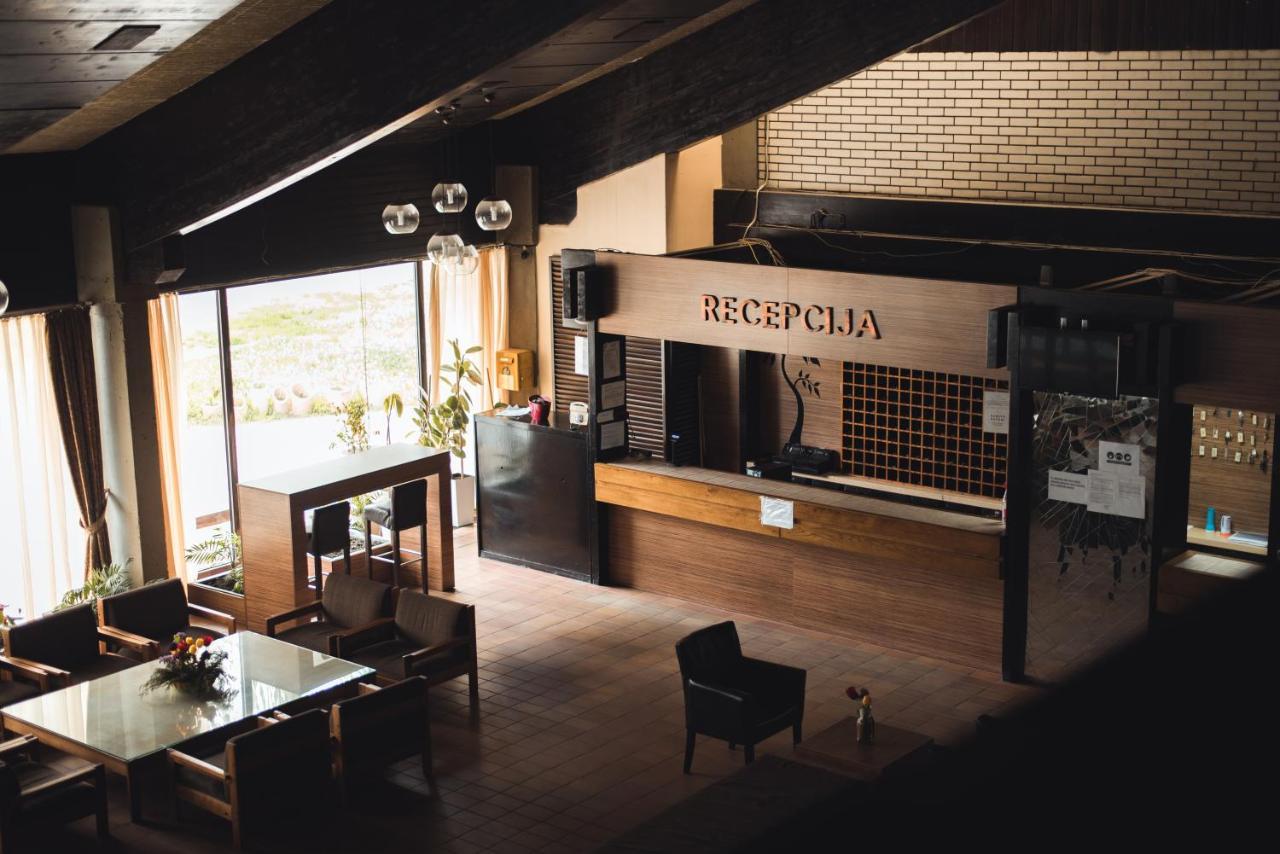 Hotel Lepenski Vir Donji Milanovac Exterior foto